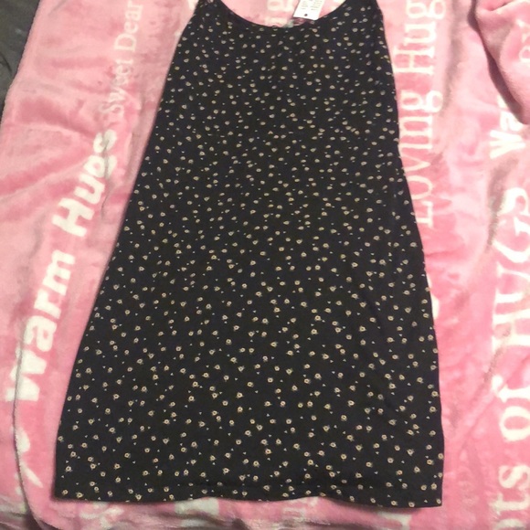 Brand New Brandy Melville Black Dress With Flowers - Picture 4 of 8